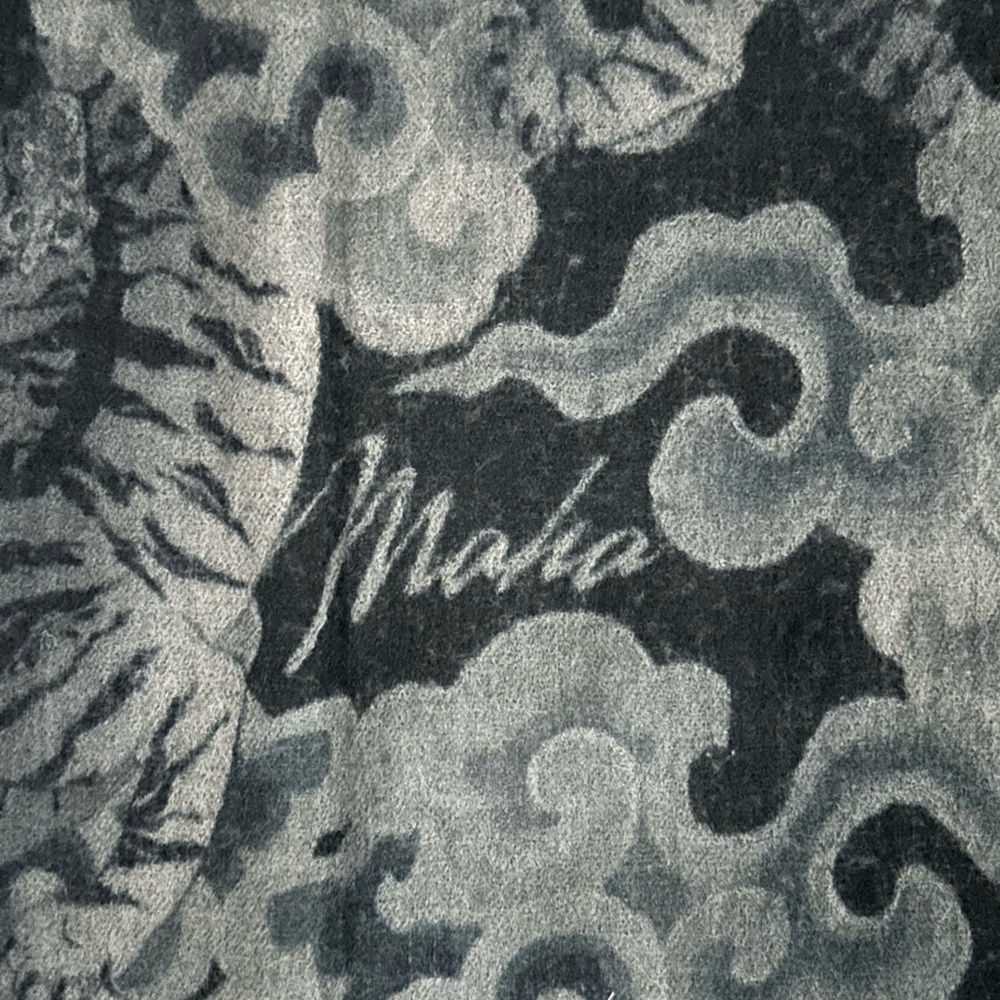 Maharishi pashmina black great tiger cloud scarf - Picture 3 of 3